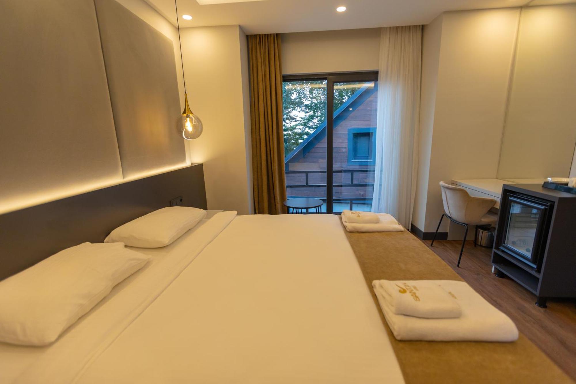 Santana Otel ทรับซอน ภายนอก รูปภาพ